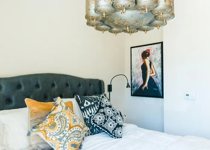 The Bishop Arts Hotel By Qresorts